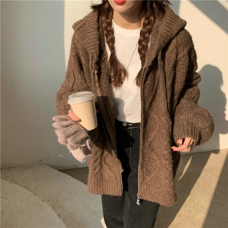 LM | Relaxed and timeless winter cardigan