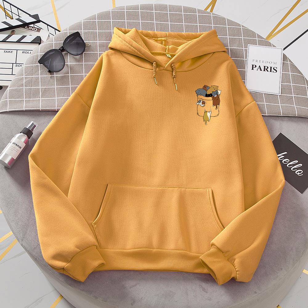 LM | Fashionable and minimalist sweater