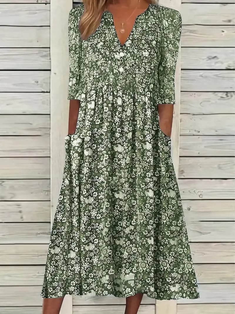LM | Beautiful maxi dress with pleats