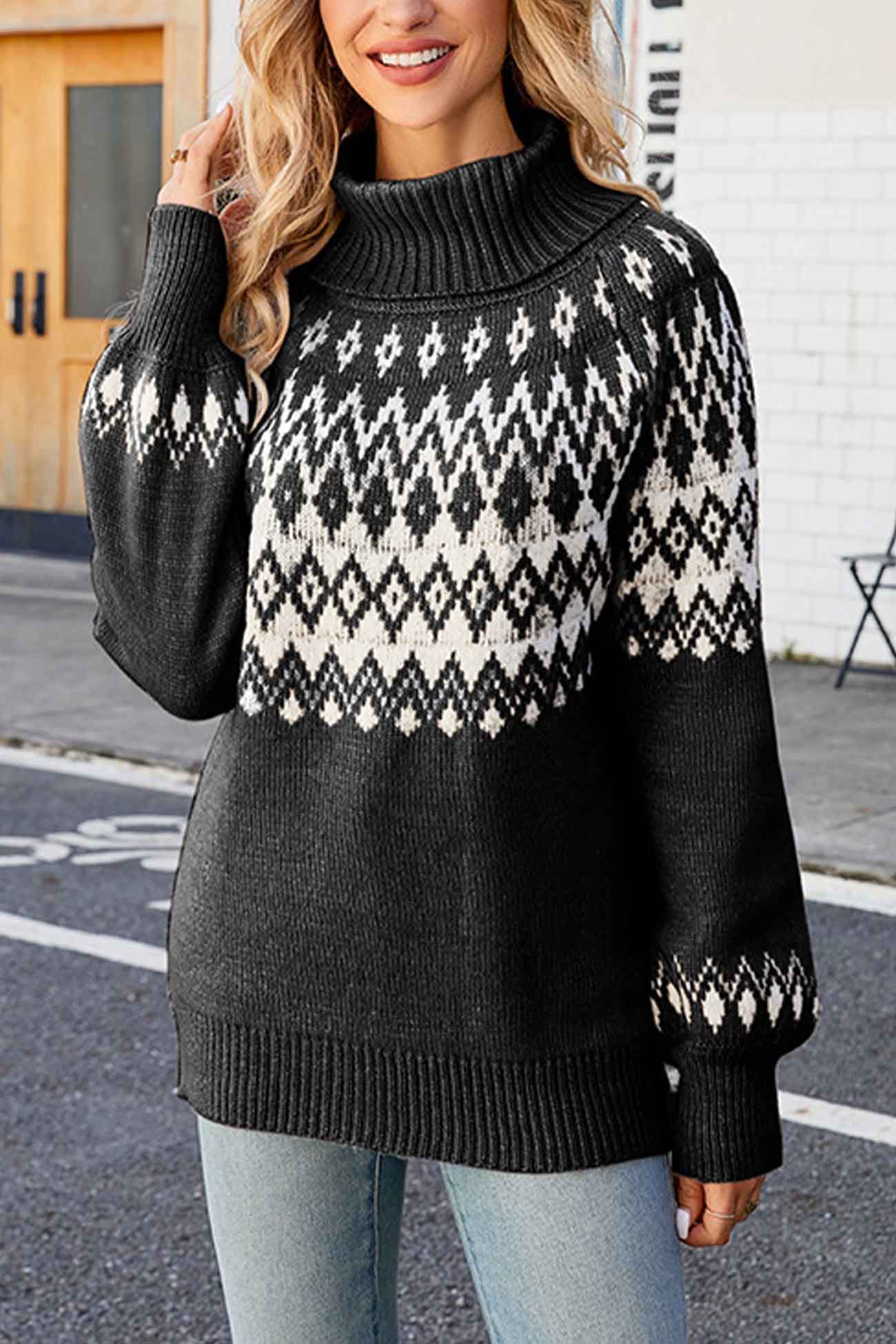 LM | Fashionable and minimalist sweater