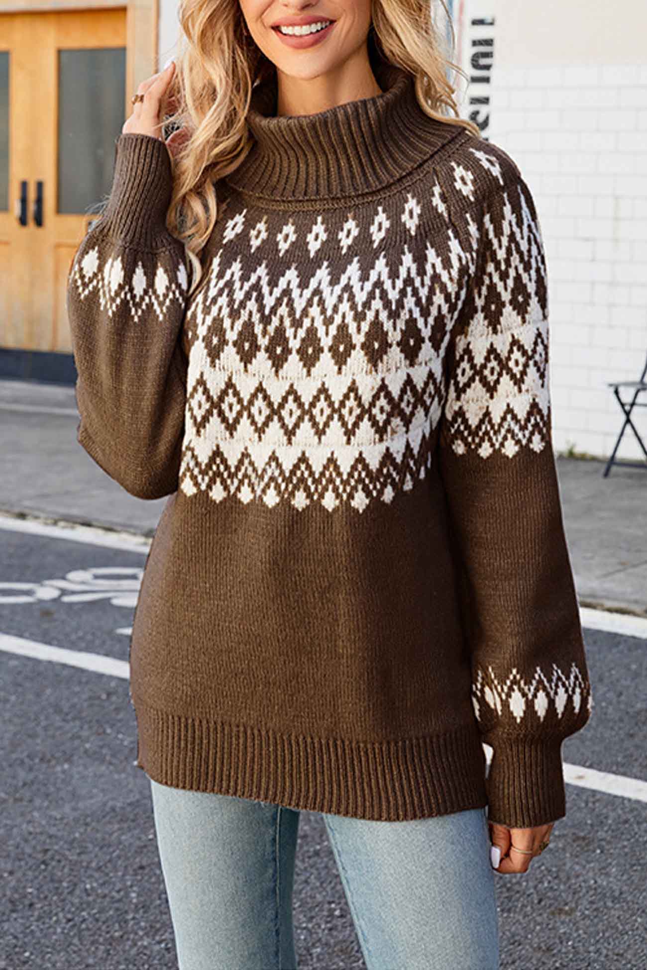 LM | Fashionable and minimalist sweater