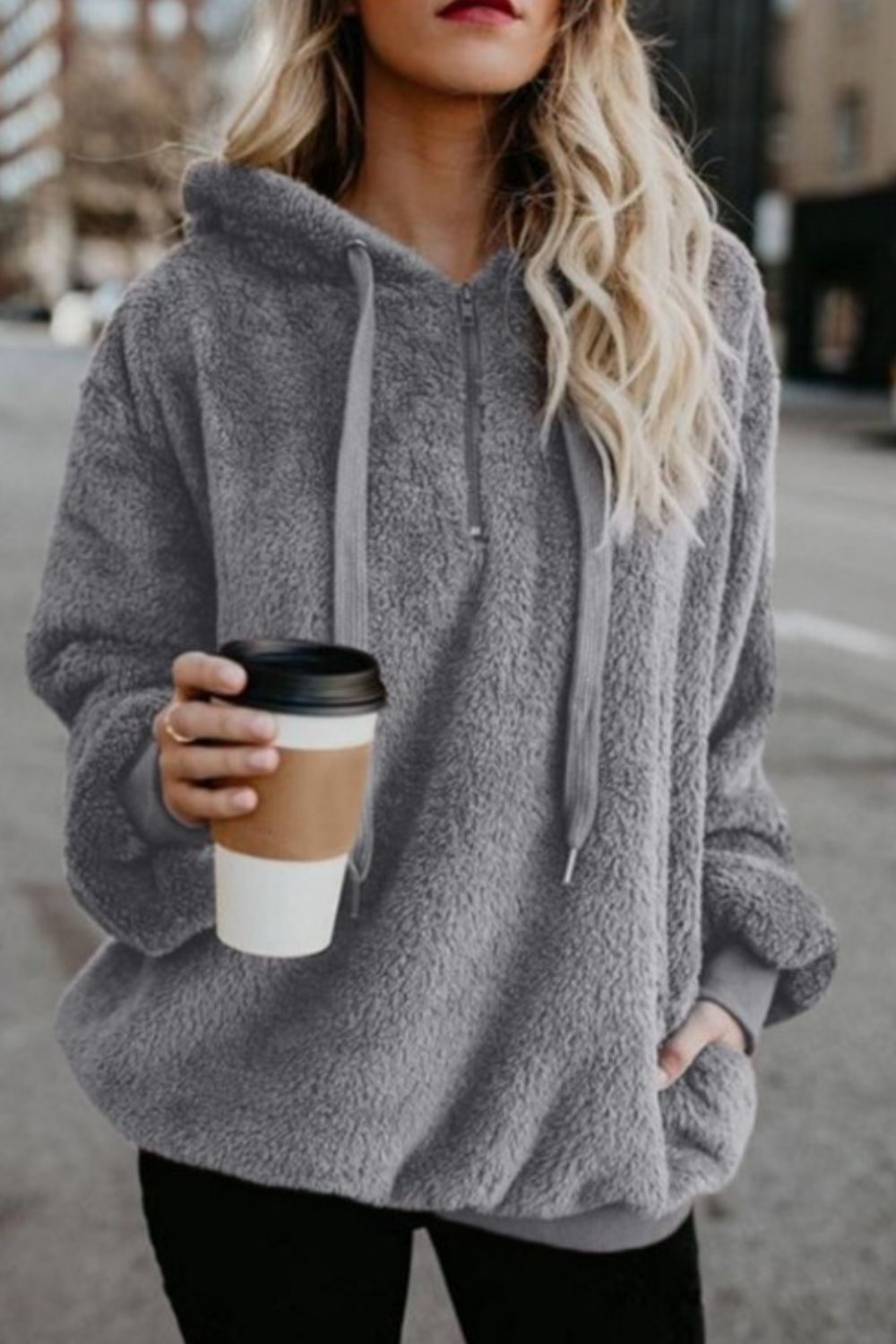 LM | Modern and versatile winter hoodie