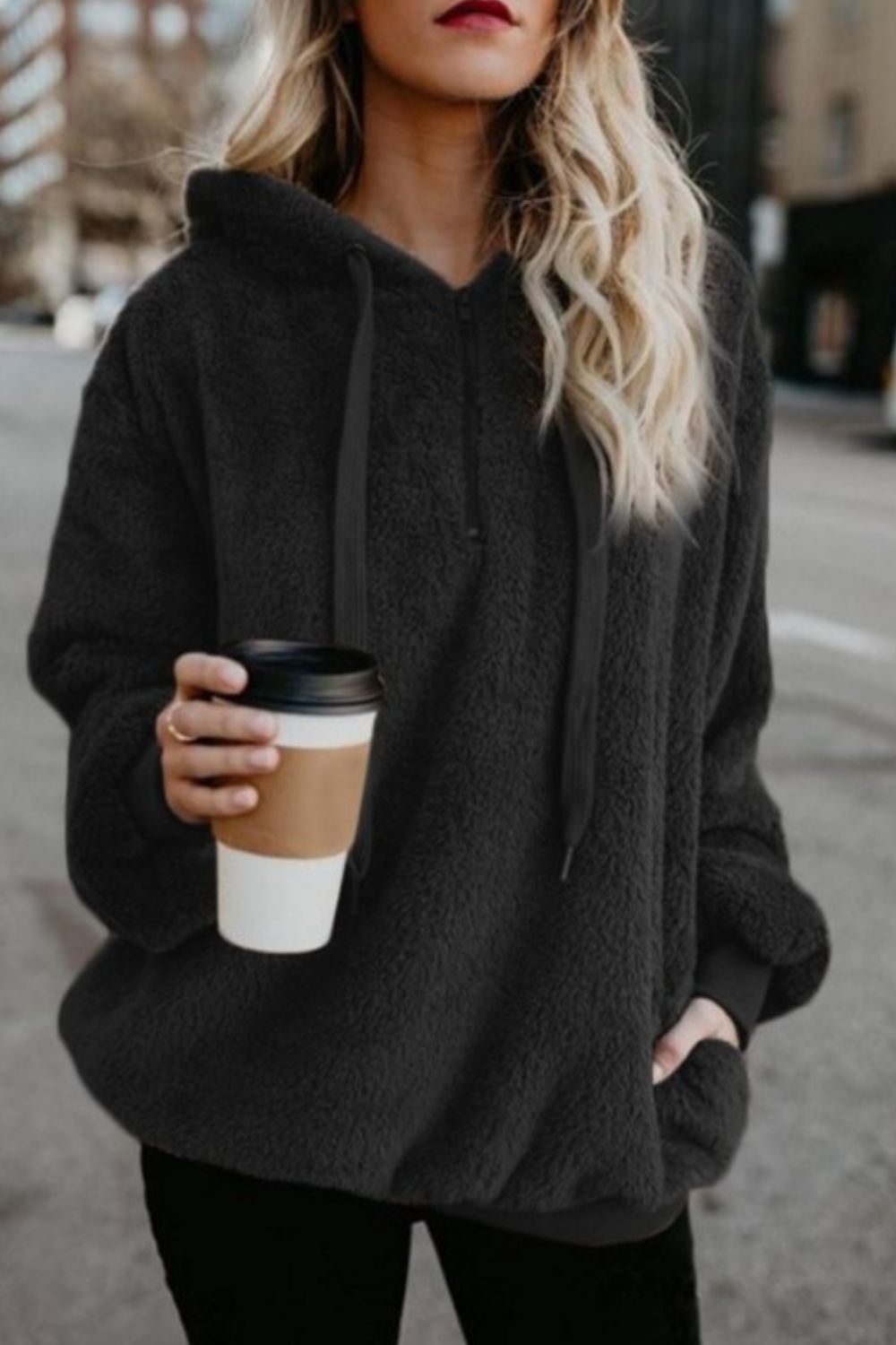 LM | Modern and versatile winter hoodie