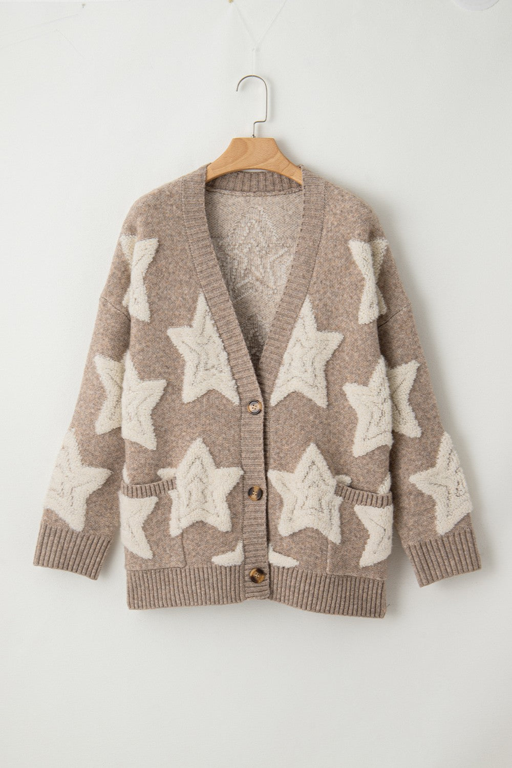 LM | Timeless and stylish winter cardigan