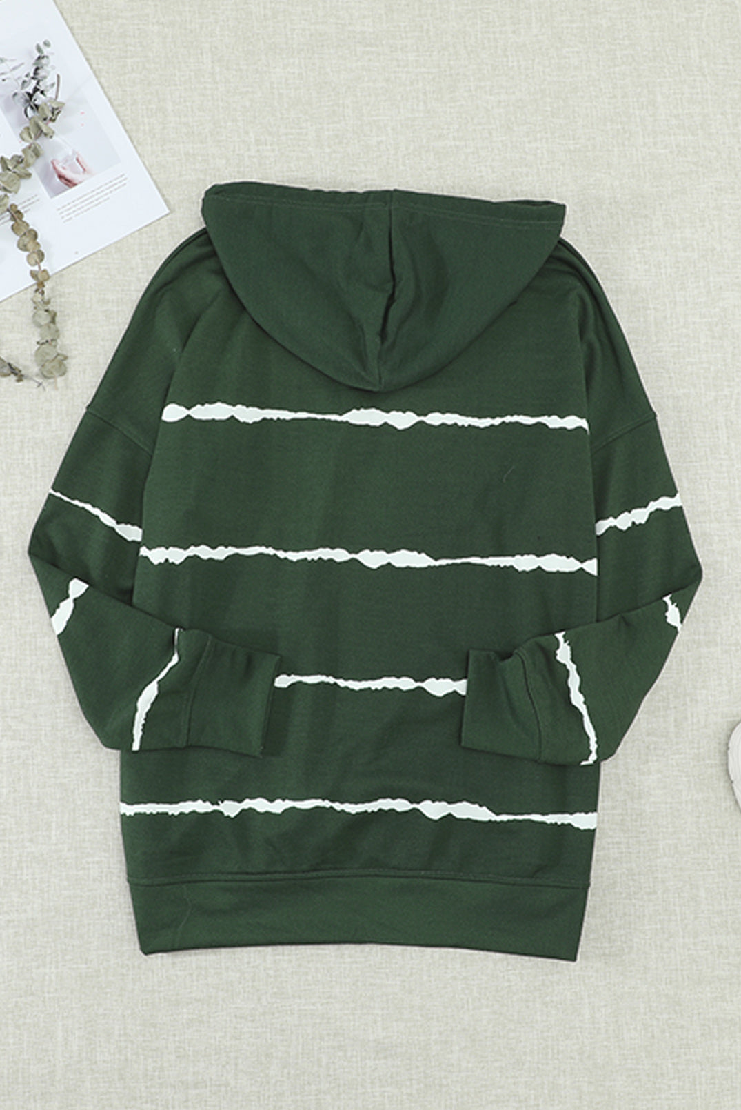 LM | Casual and fashionable hoodie