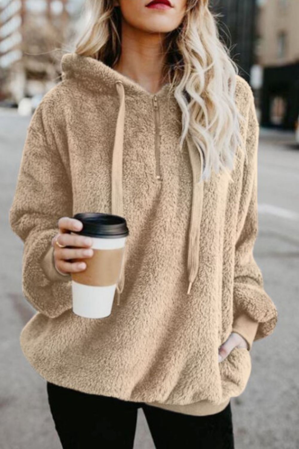 LM | Modern and versatile winter hoodie