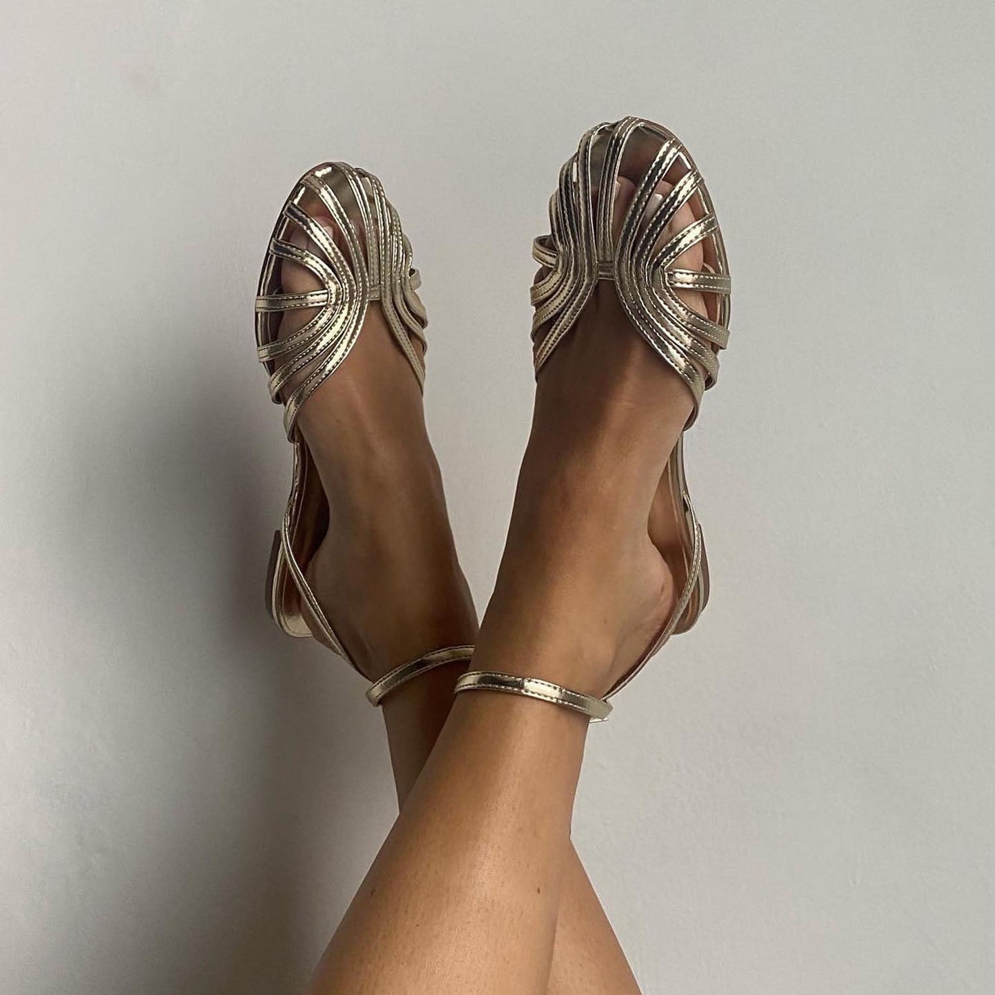 TS | Hollow Out Round Toe Ankle Strap Shoes