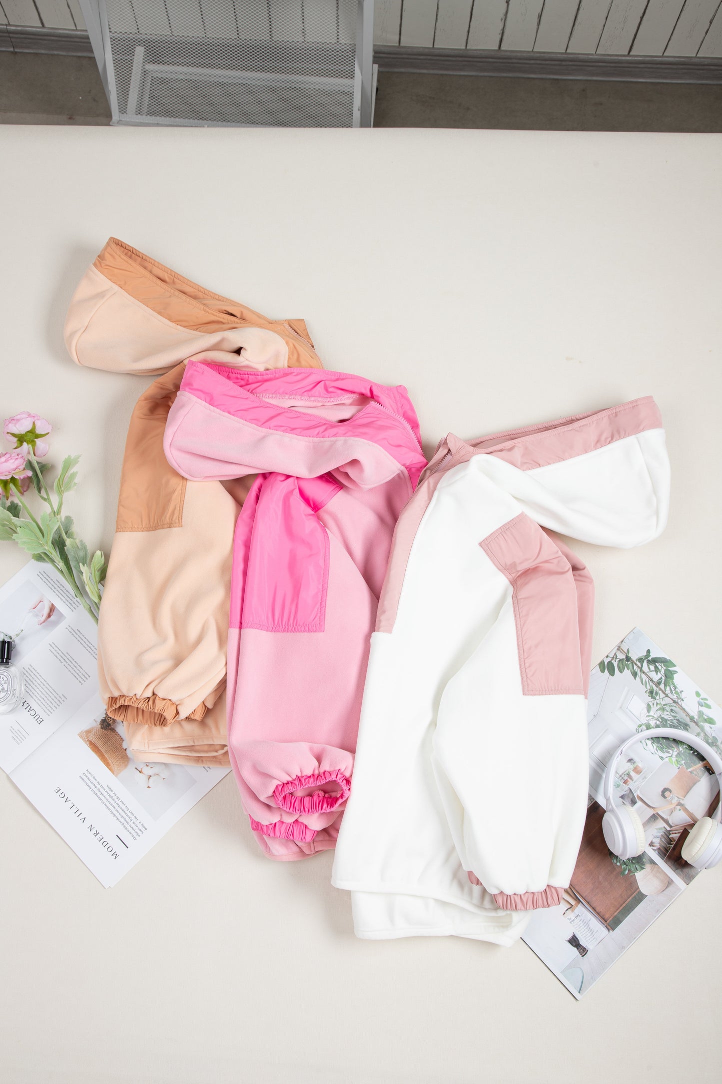 LM | Stylish and elegant winter hoodie