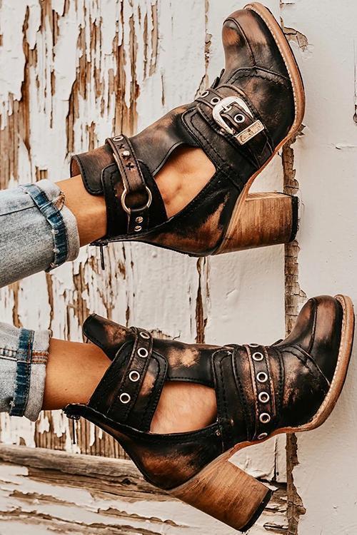 LM | Versatile and supportive orthopaedic boots