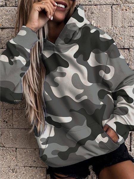 LM | Uncomplicated and trendy hoodie