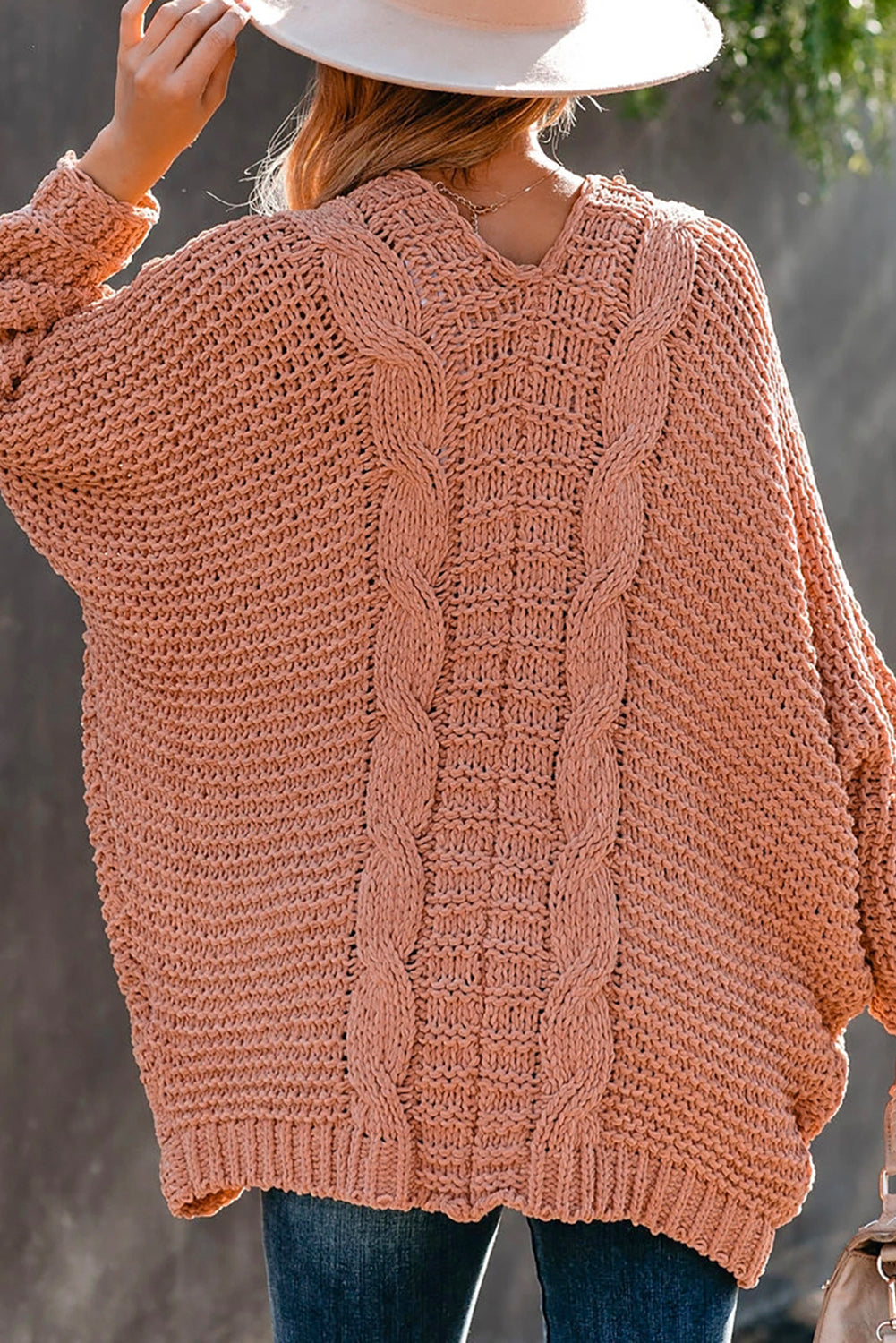 LM | Trendy and elegant winter cardigan
