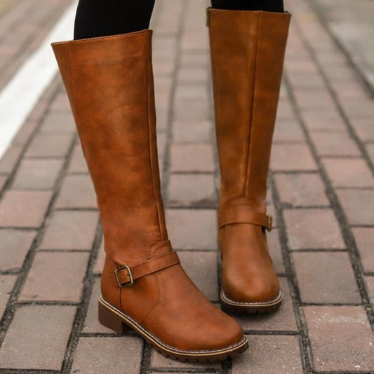 LM | Women's high boots with buckle and heel