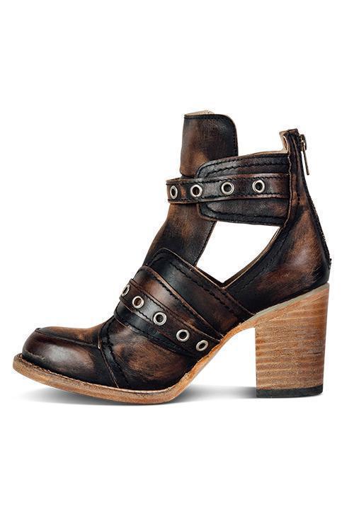 LM | Versatile and supportive orthopaedic boots