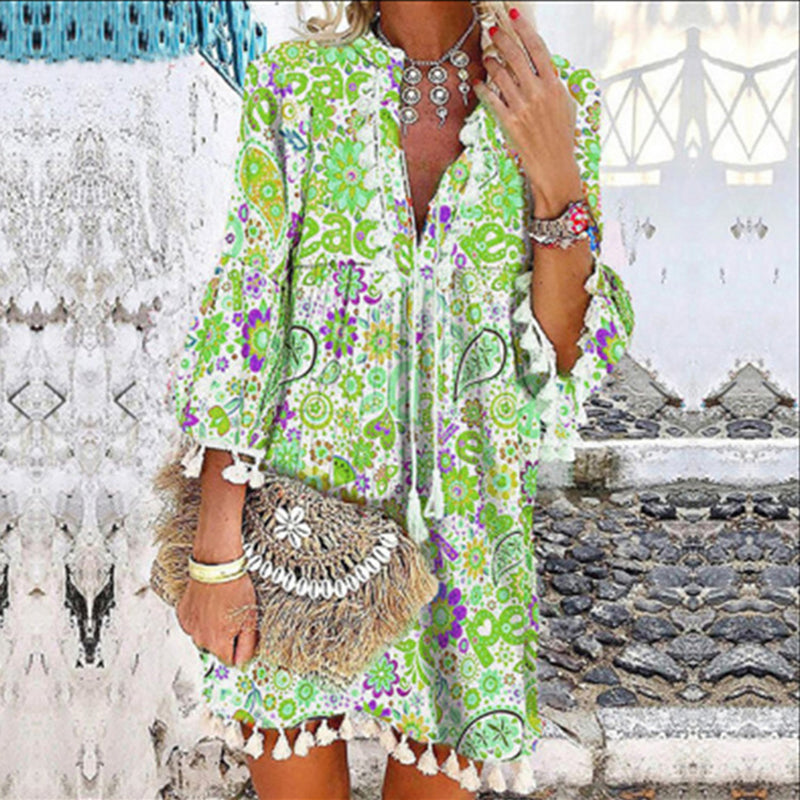 LM | Printed vintage dress with V-neckline