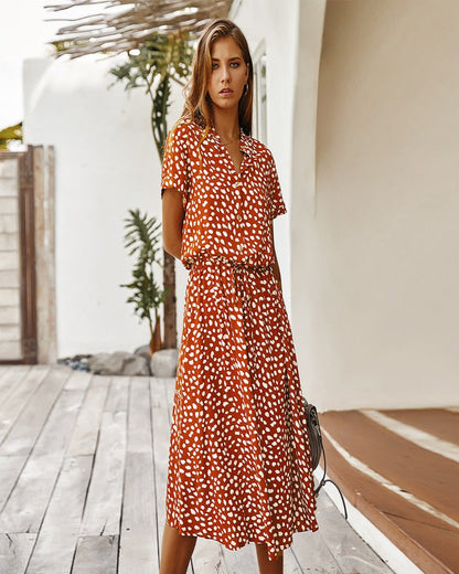 LM | Short-sleeved diva dress