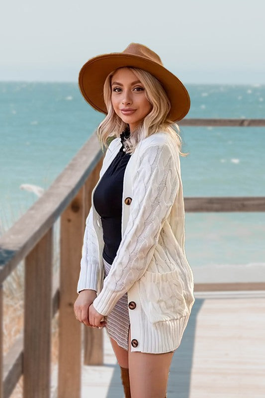 LM | Stylish and elegant cardigan for winter