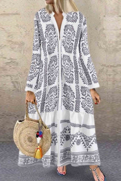 LM | Oversized dress with high collar and street print