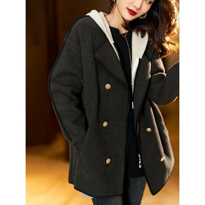 LM | Fashionable and minimalist winter jacket