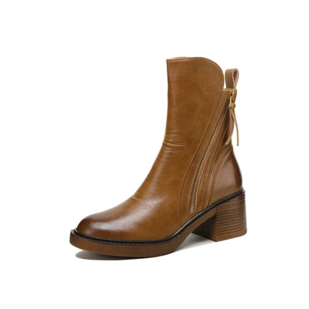 LM | Slim and airy boots