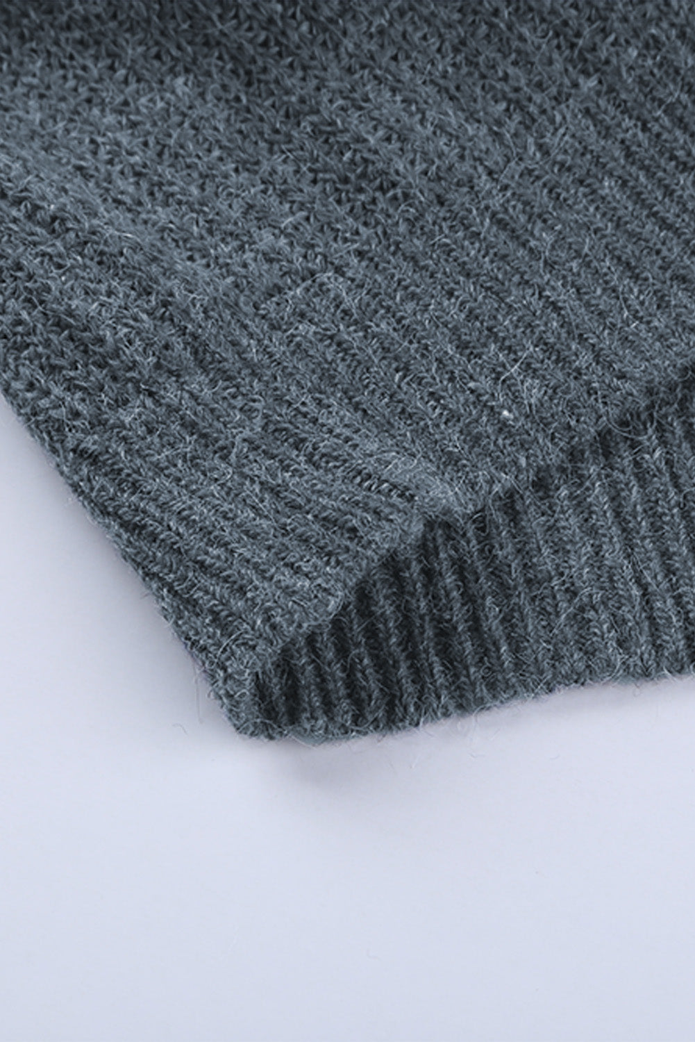 LM | Effortless and chic winter sweaters
