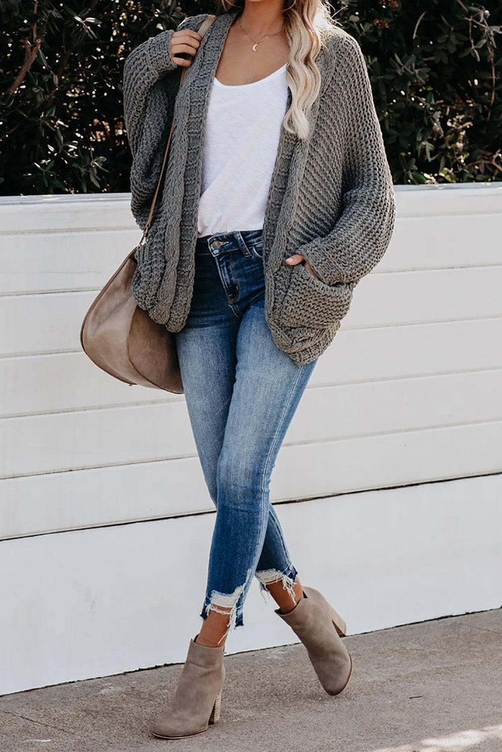 LM | Trendy and elegant winter cardigan