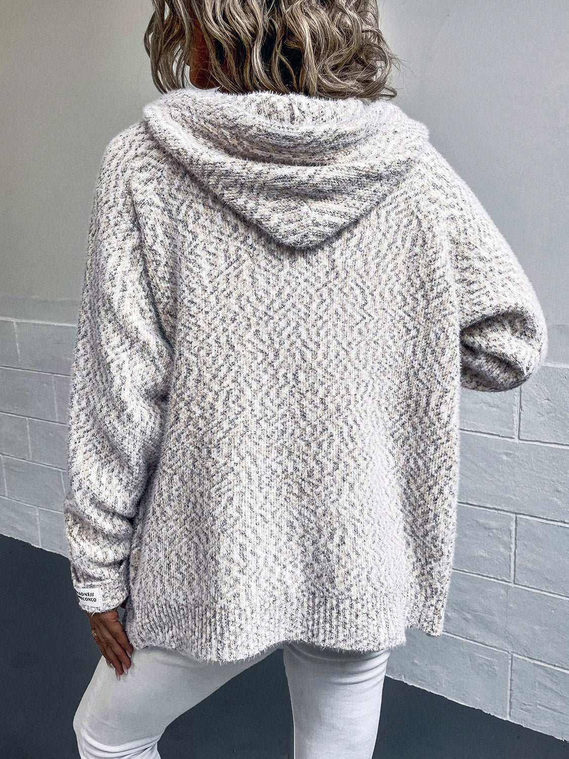 LM | Timeless and stylish winter sweater