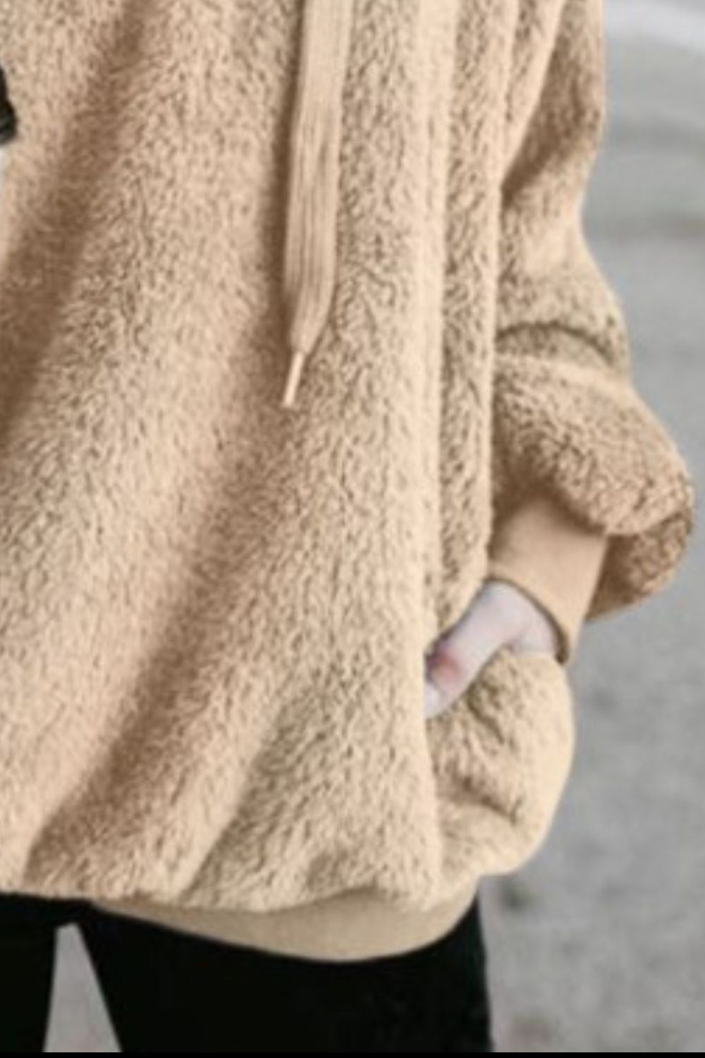 LM | Modern and versatile winter hoodie