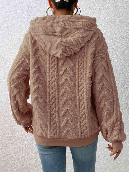 LM | Casual and comfortable hoodie