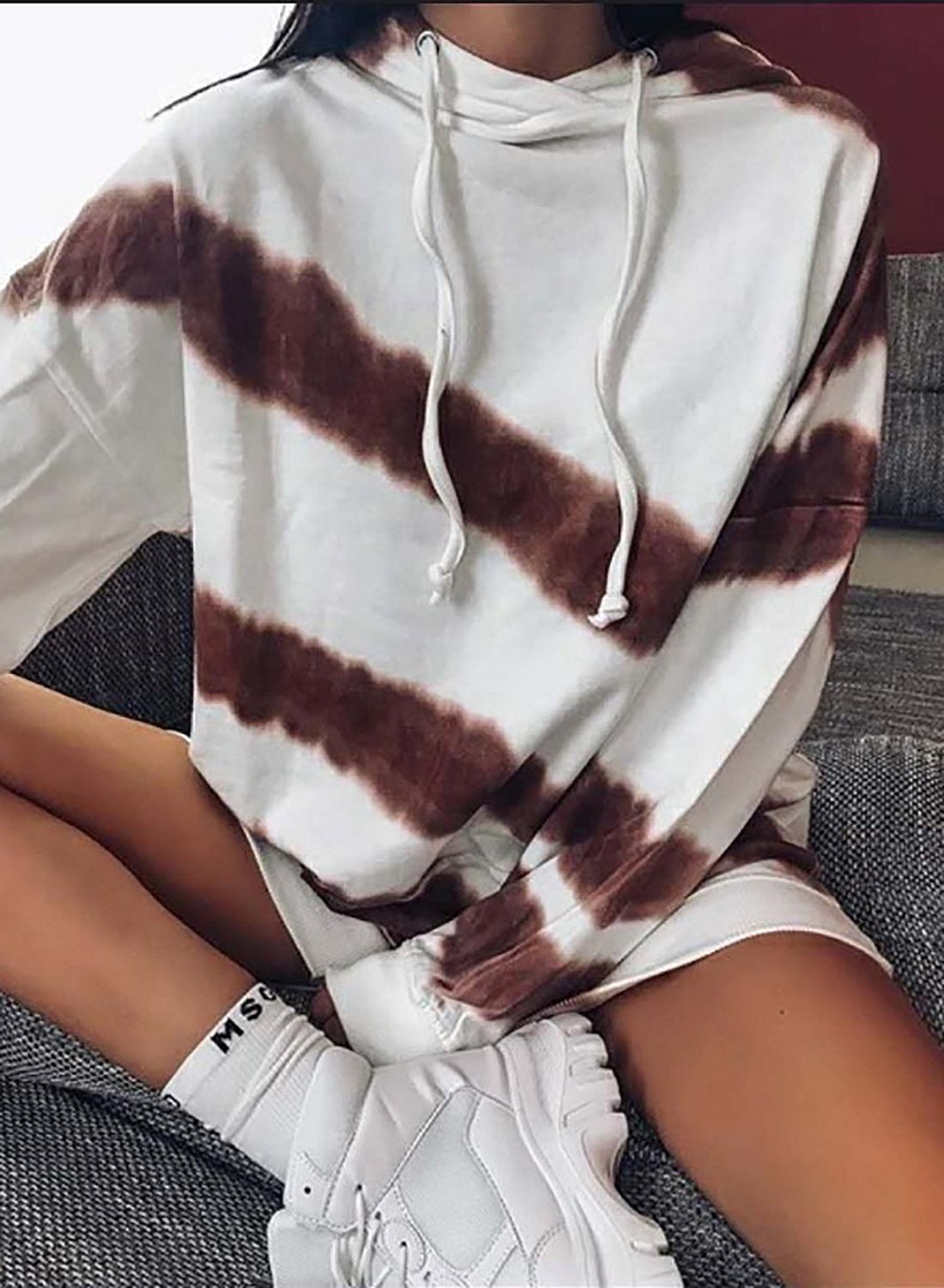 LM | Timeless and elegant winter hoodie