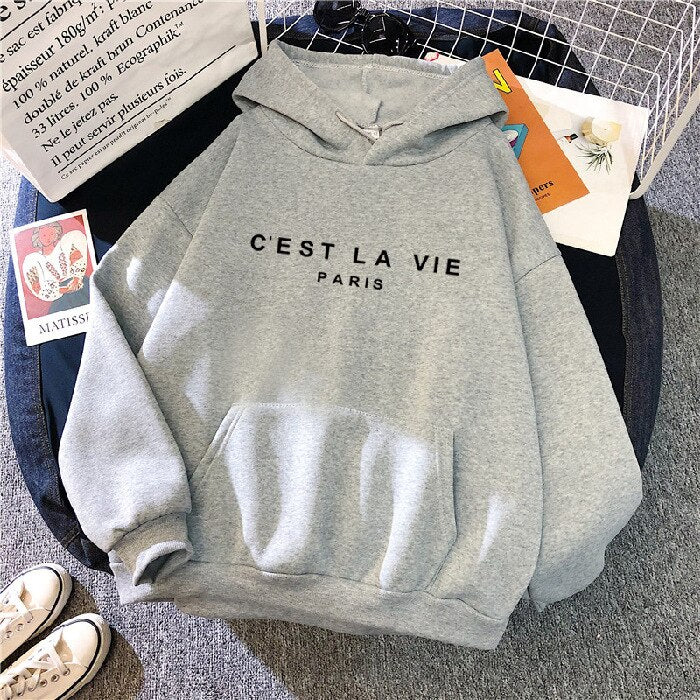 LM | Fashionable and minimalist winter sweater