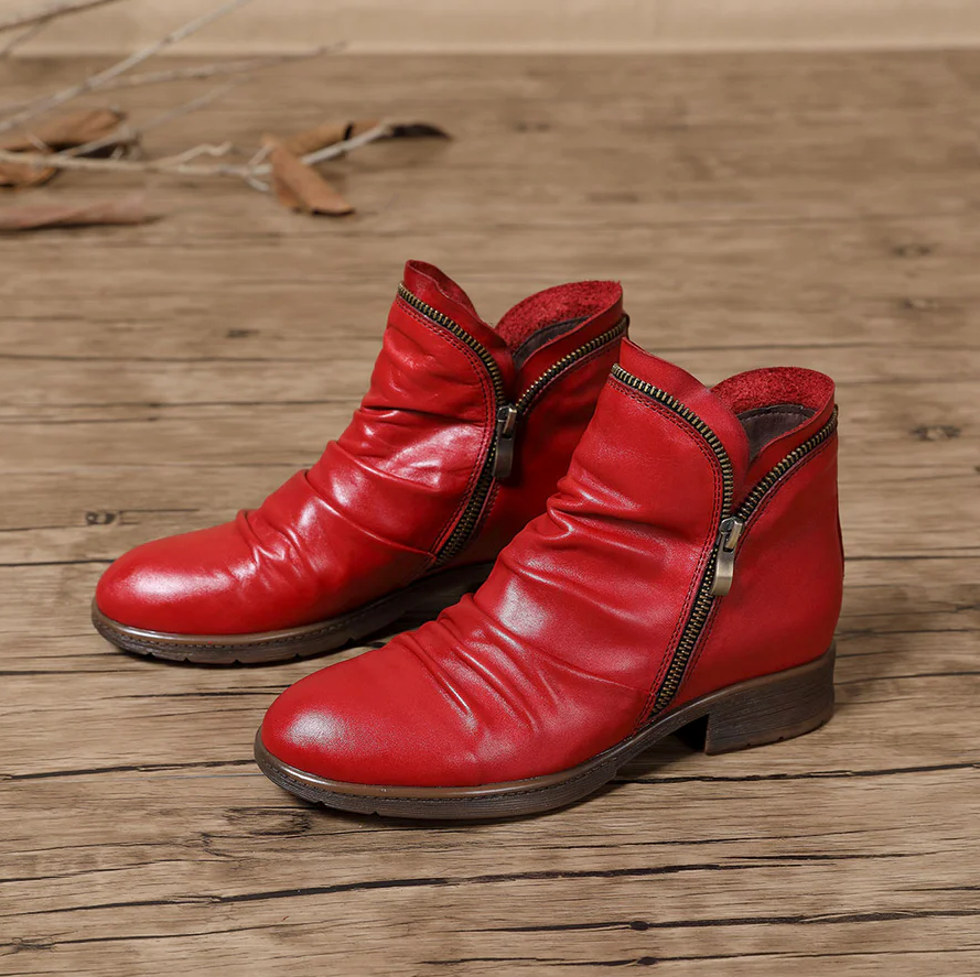 LM | cozy leather boots at the ankle