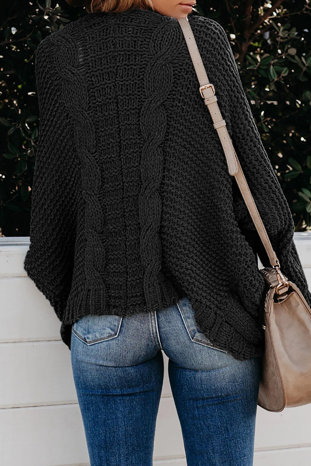 LM | Trendy and elegant winter cardigan