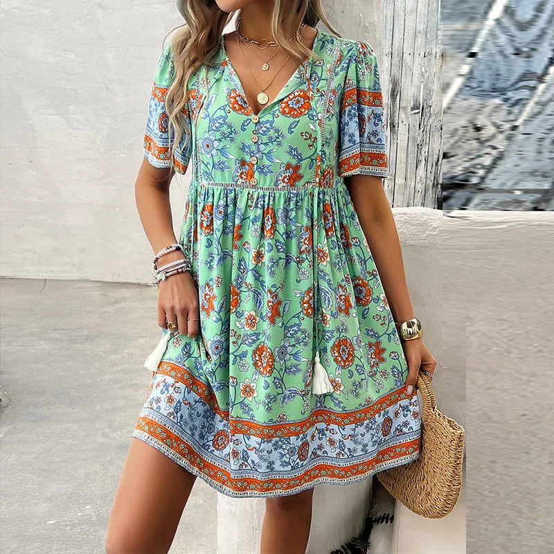 LM | Short-sleeved dress with V-neckline