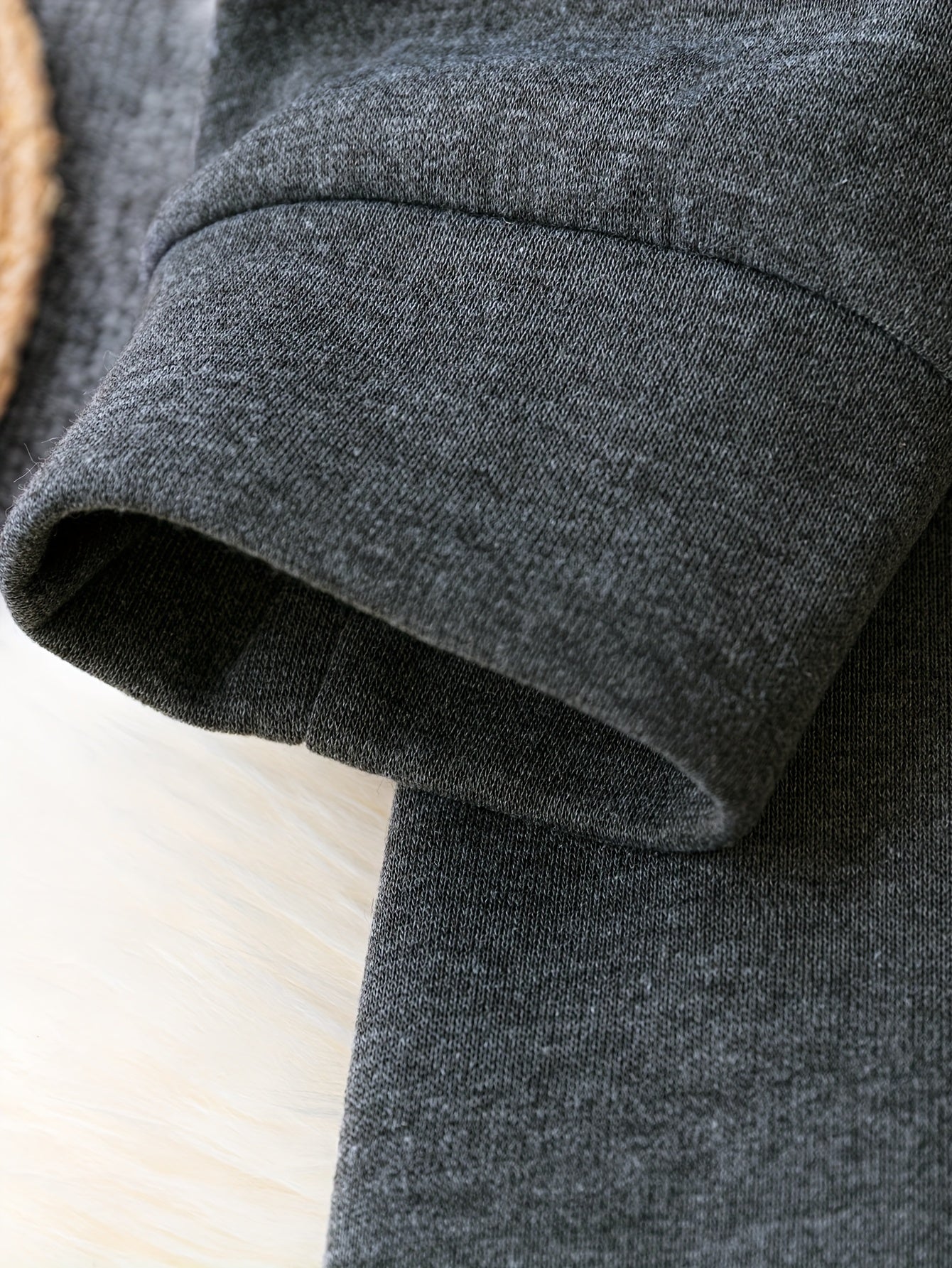 LM | Chic and versatile hoodie