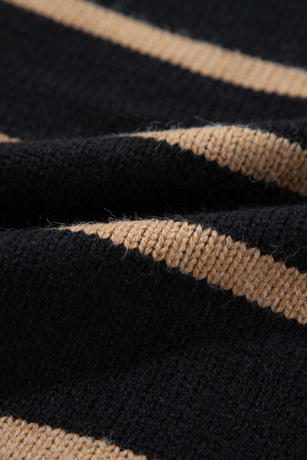 LM | Classic and stylish winter cardigan