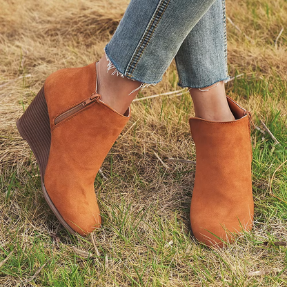 LM | | Elegant winter boots