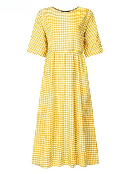 LM | Elegant dress with polka dots