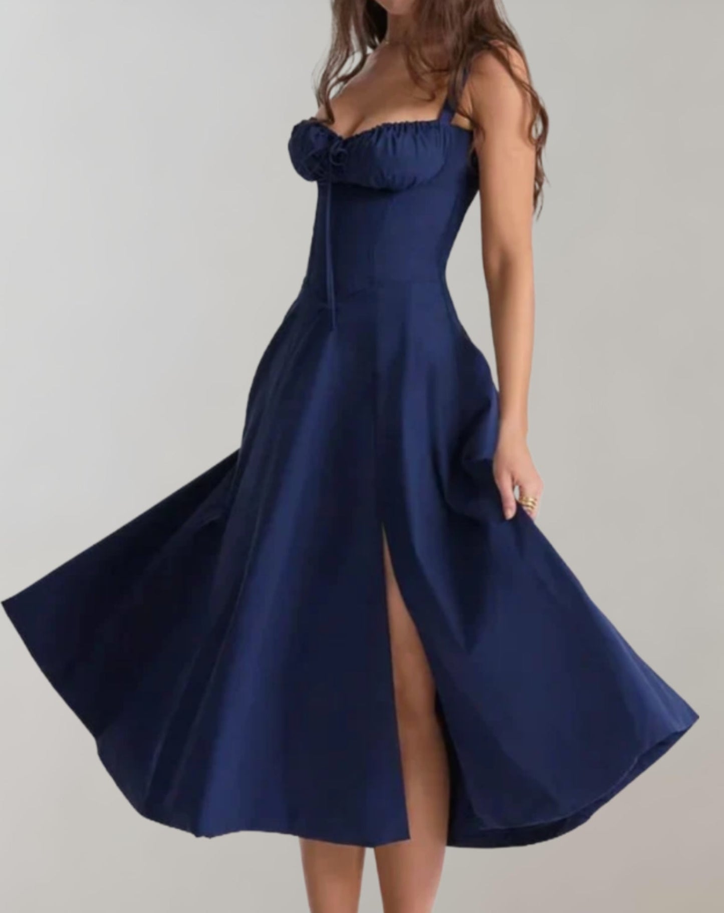 LM | Ladies summer dress with V-neck