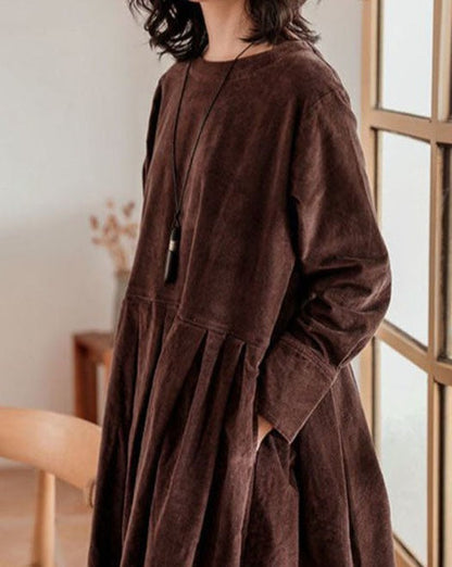 LM | Loose, elegant, long-sleeved dress for a chic look