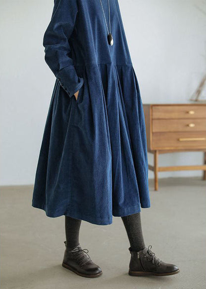 LM | Loose, elegant, long-sleeved dress for a chic look