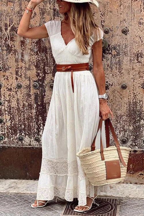 LM | Maxi lace dress with V-neck and short sleeves