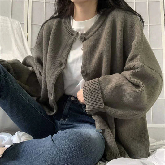 LM | Chic and versatile winter cardigan