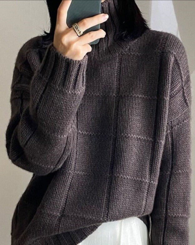 LM | Modern and fashionable winter sweater