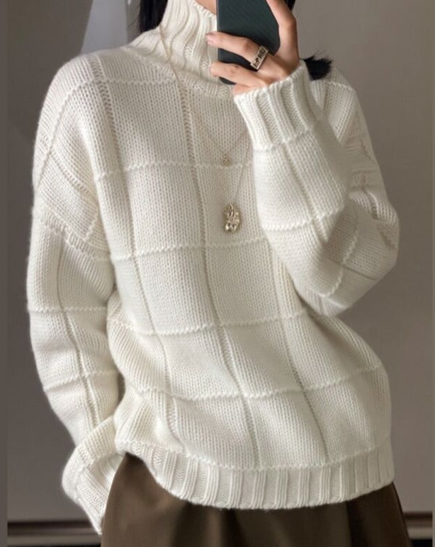 LM | Modern and fashionable winter sweater