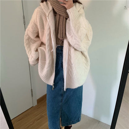 LM | Relaxed and timeless winter cardigan