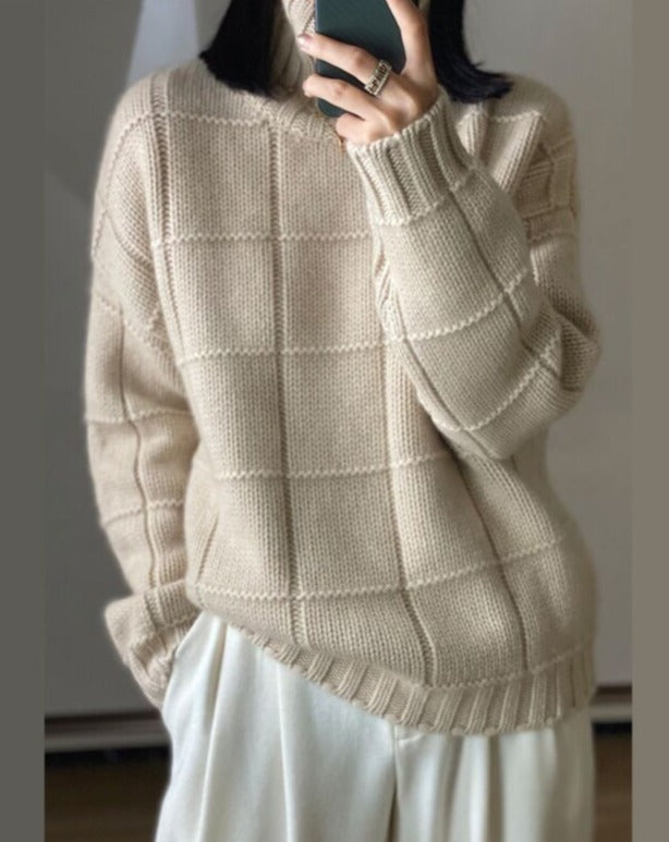 LM | Modern and fashionable winter sweater