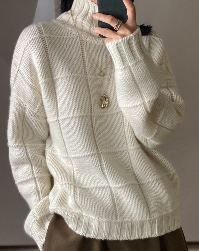 LM | Modern and fashionable winter sweater