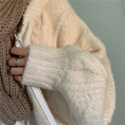 LM | Relaxed and timeless winter cardigan