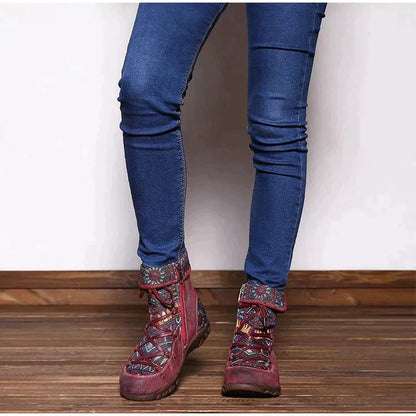 LM and supportive orthopaedic general boots
