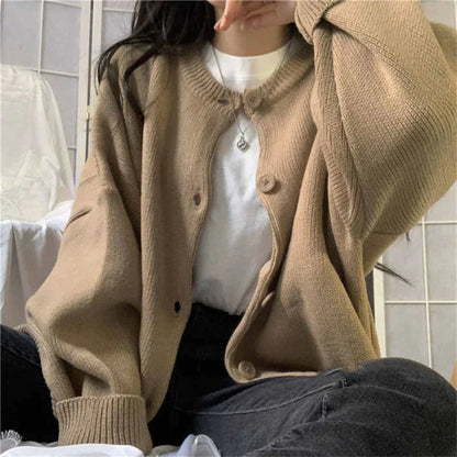 LM | Chic and versatile winter cardigan